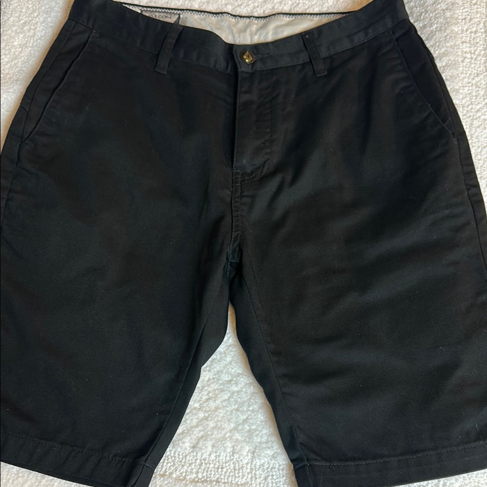 Volcom Men's Black Shorts & Charcoal Shorts Bundle of 2 Size 28